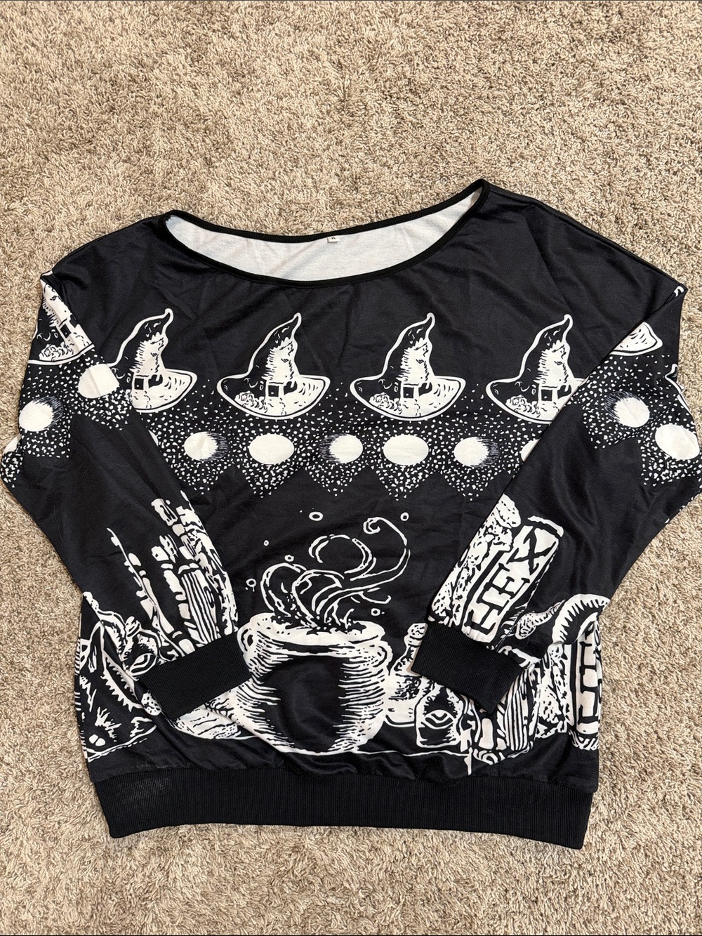 Vtg-Style Spellcraft Halloween Off-Sholder Sweatshirt-Black & White Graphic-XL